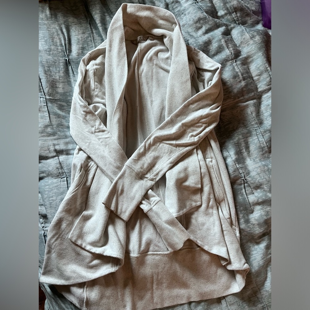 S Women’s Athleta Neutral Cardigan